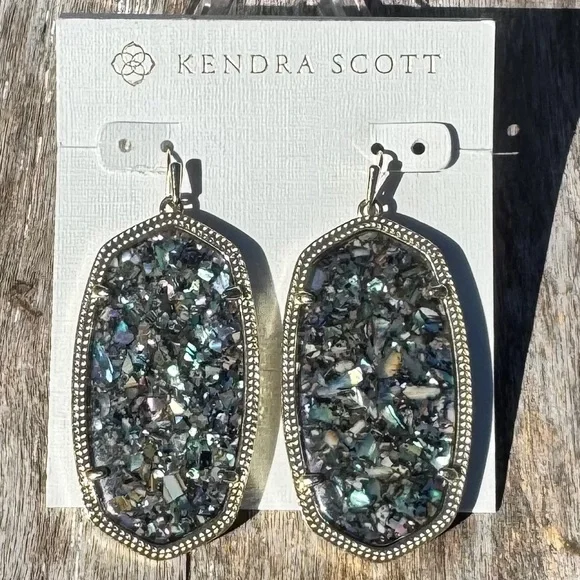 Kendra Scott Danielle Earrings – Limited Edition Purple Crushed Abalone – Gold - Picture 2 of 4